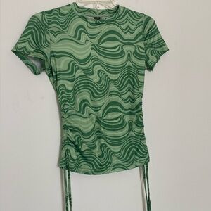 Green Trippy Length Adjustable Tee